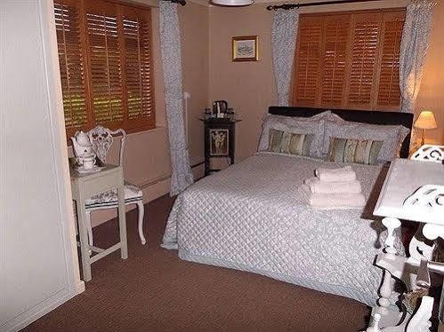 Richmond Lane Guest House - Aa Accredited 롬지 외부 사진